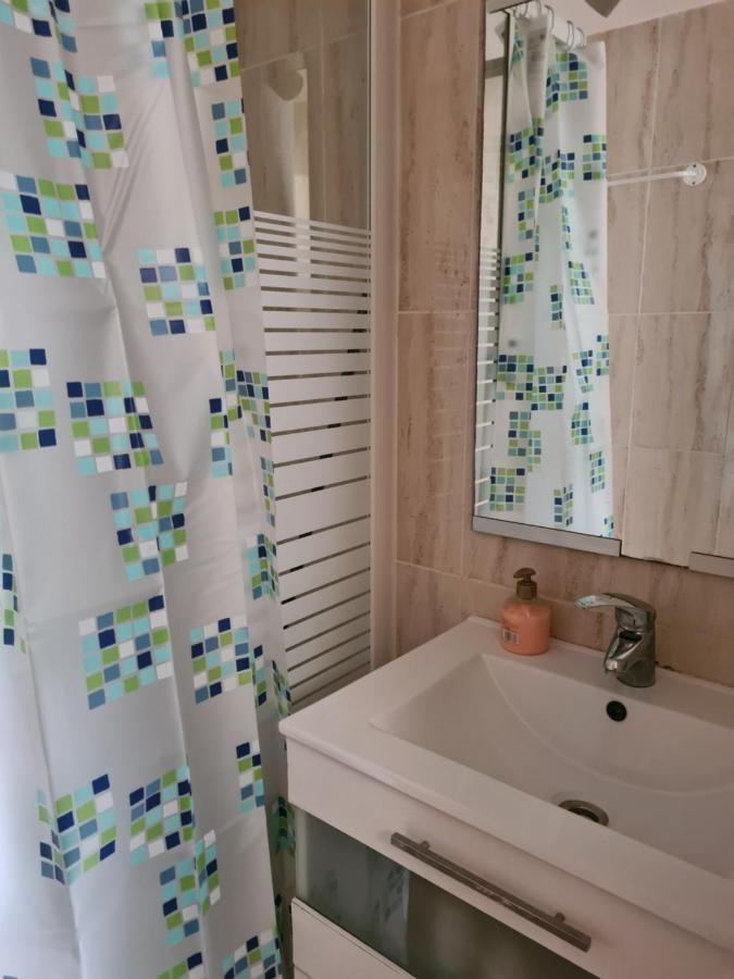 Apartamento En Pleno Centro De เนร์คา ภายนอก รูปภาพ